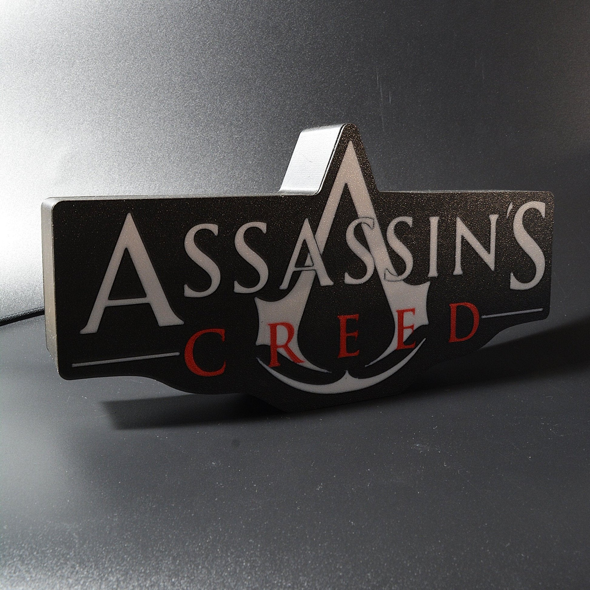 Lampe LED logo Assassin's Creed (Ubisoft). Décoration lumineuse pour la maison, chambre, salle de jeux, bureau, setup gaming. Couleur blanc, rouge. Connection Usb C. - Lampe LED Assassin's Creed - Chroma Craft - Lampe LED