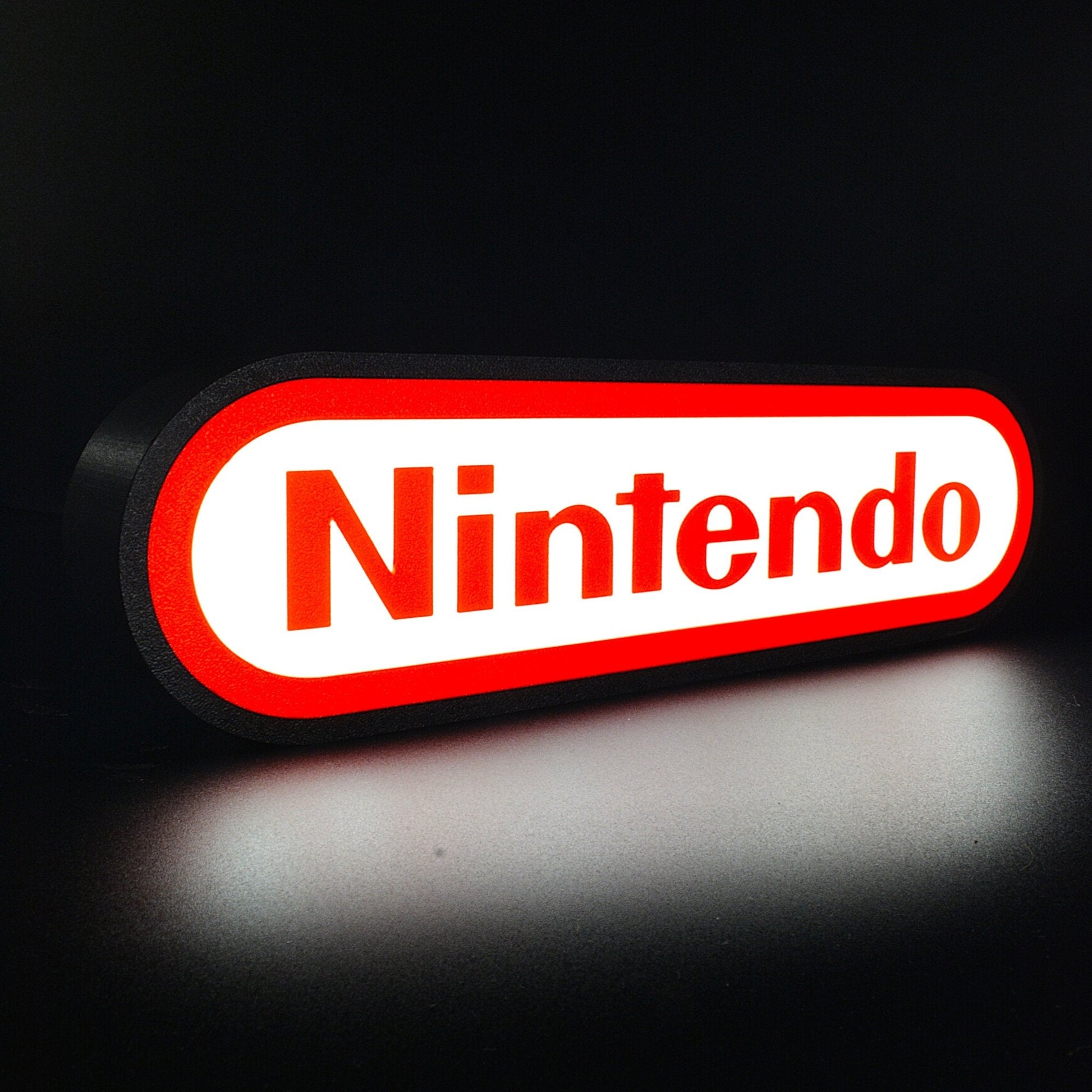 Lampe LED Logo Nintendo. Décoration lumineuse pour la maison, chambre, salle de jeux, bureau, setup gaming, chambre d'enfant. Couleurs rouge, blanc. Connection Usb C. - Lampe LED Nintendo - Chroma Craft - Lampe LED