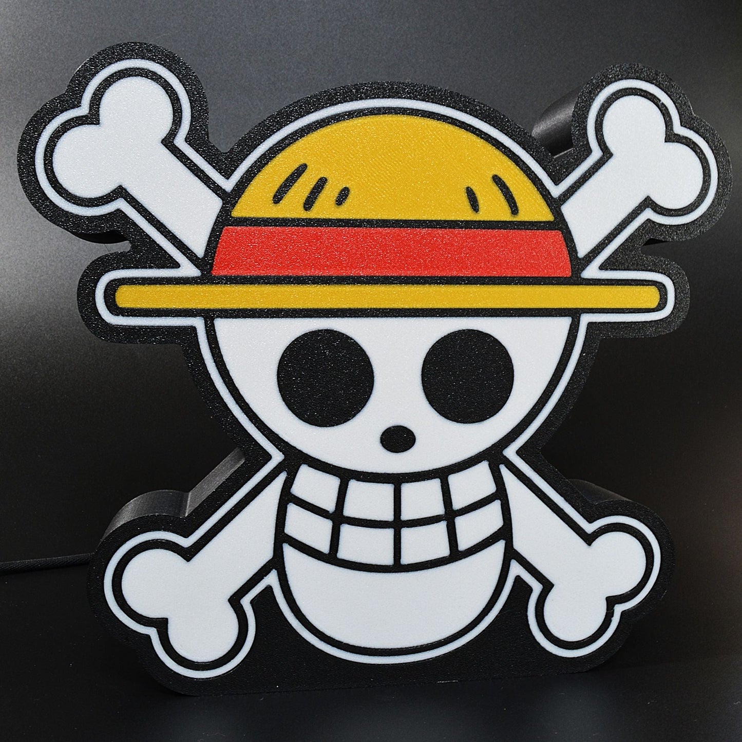 Lampe LED One Piece (Eiichirō Oda), Jolly Roger de Luffy jaune, rouge et blanc. Décoration lumineuse pour la maison, chambre, salle de jeux, bureau, setup gaming. - Lampe LED One Piece - Jolly Roger de Luffy - Chroma Craft - Lampe LED