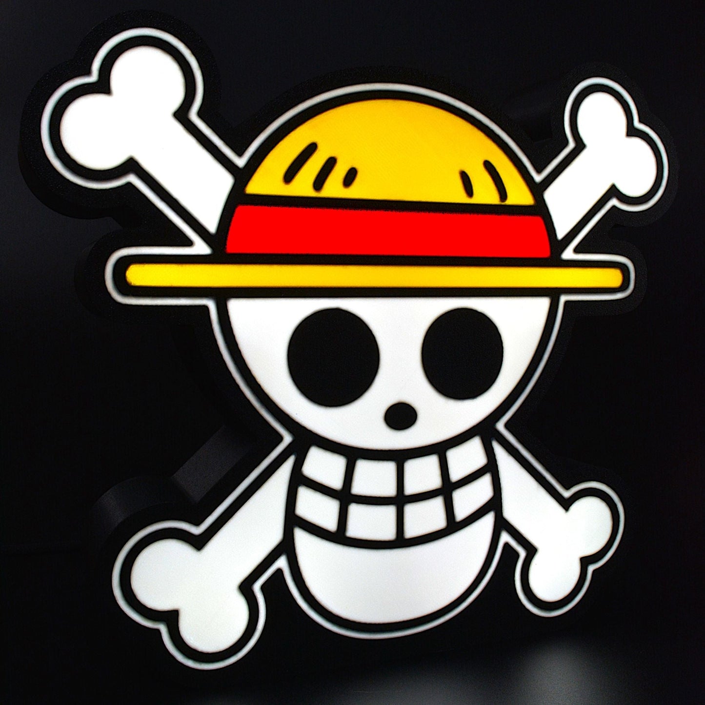 Lampe LED One Piece (Eiichirō Oda), Jolly Roger de Luffy jaune, rouge et blanc. Décoration lumineuse pour la maison, chambre, salle de jeux, bureau, setup gaming. - Lampe LED One Piece - Jolly Roger de Luffy - Chroma Craft - Lampe LED