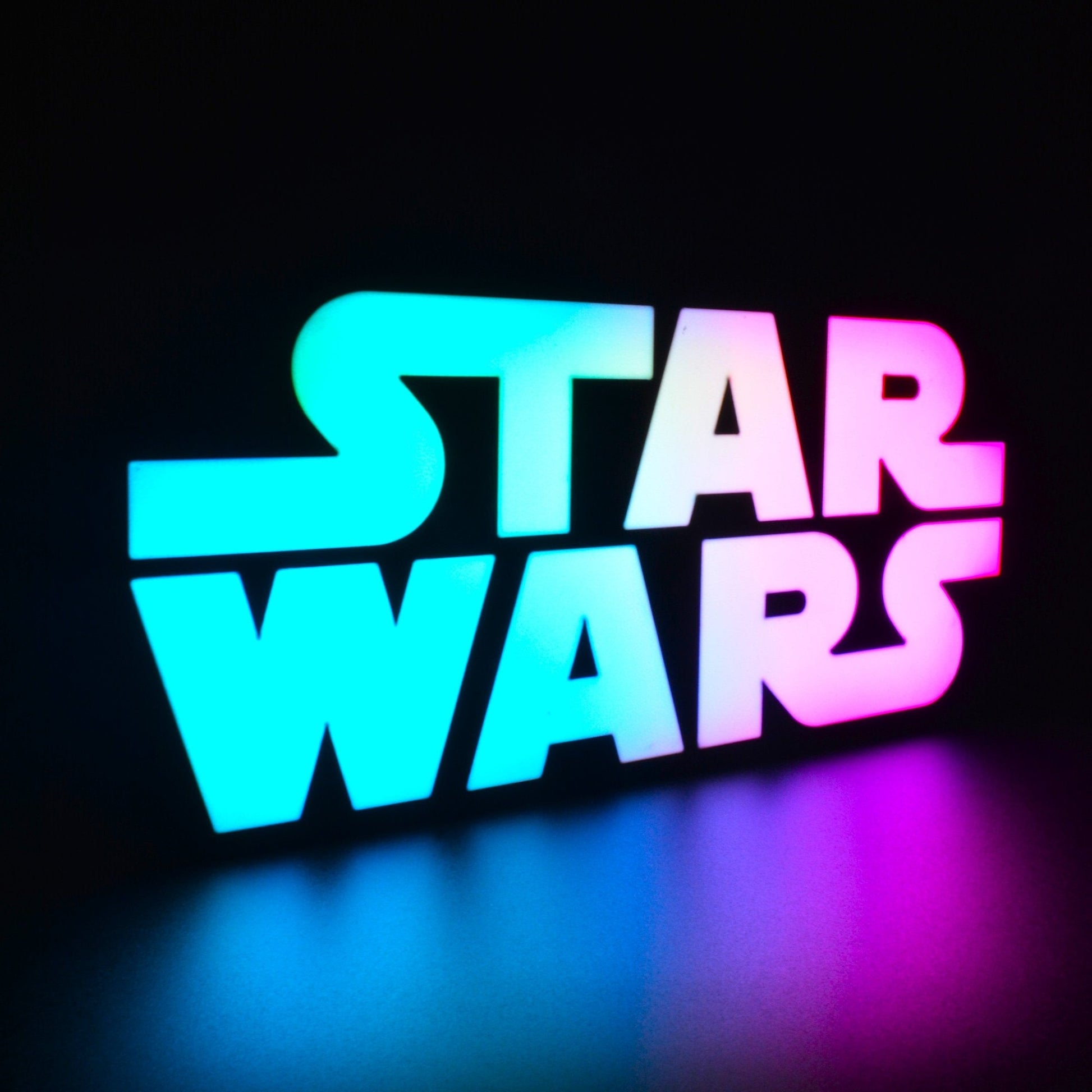 Lampe LED RGB Logo Star Wars. Décoration lumineuse pour la maison, chambre, salle de jeux, bureau, setup gaming, chambre d'enfant. Connection Usb C. - Lampe LED RGB Star Wars - Chroma Craft - Lampe LED