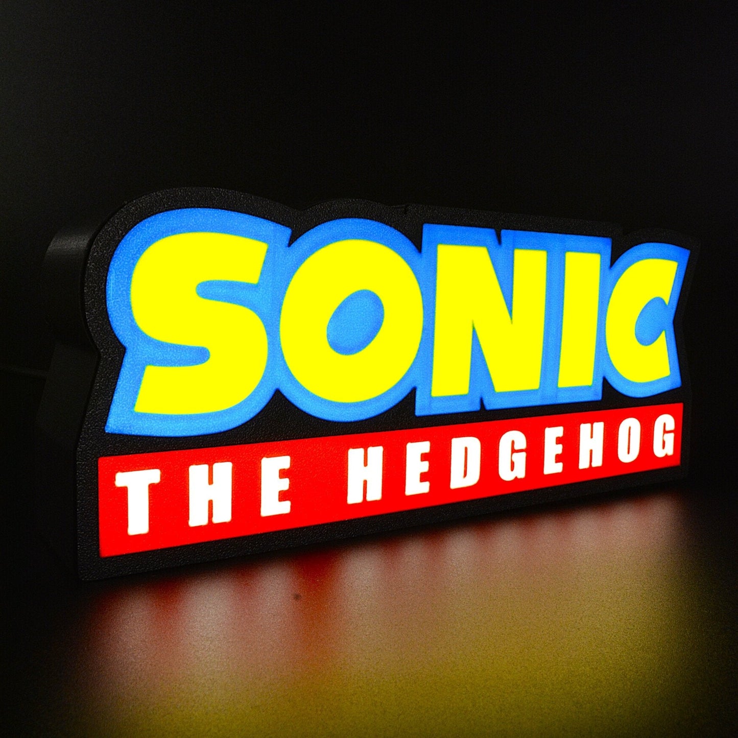 Lampe LED Logo Sonic The Hedgehog (SEGA). Décoration lumineuse pour la maison, chambre, salle de jeux, bureau, setup gaming, chambre d'enfant. Couleur bleu, blanc, rouge, jaune. Connection Usb C. - Lampe LED Sonic - Chroma Craft - Lampe LED - Lampe LED Sonic - Chroma Craft - Lampe LED